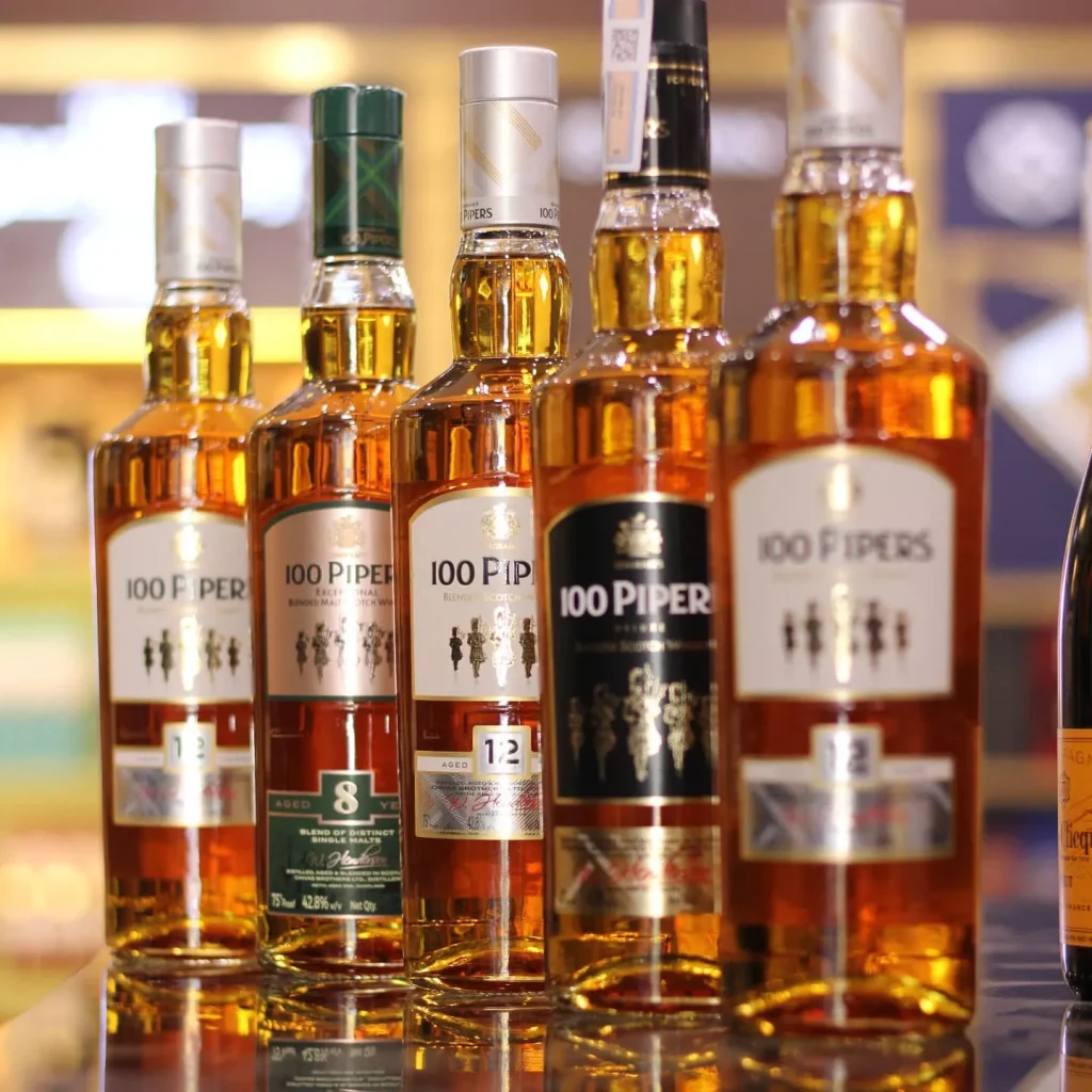 100 Pipers Whisky Price